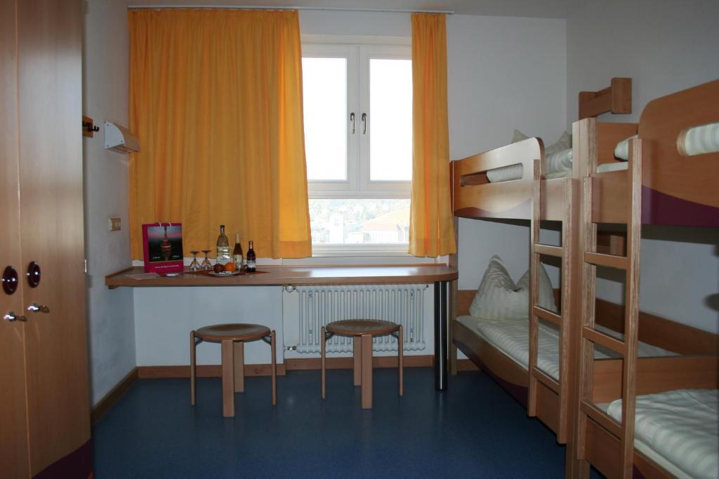 Jugendherberge Stuttgart International Pokoj fotografie